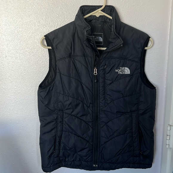 Women’s North Face Puffer Vest - Picture 1 of 4